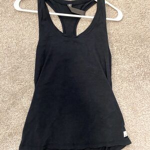 Vuori Lux Performance tank. Never been worn